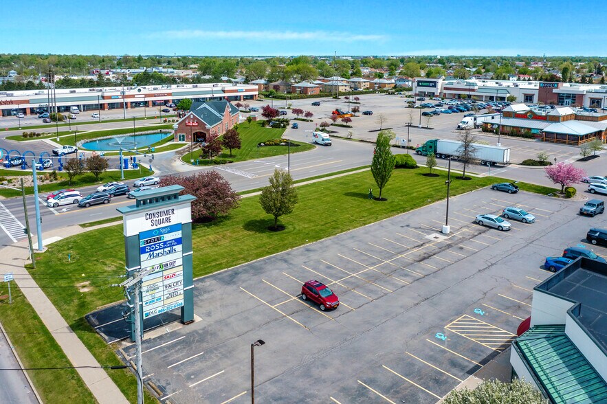 More Photos Of 3735 Union Rd, Cheektowaga General Retail For Lease