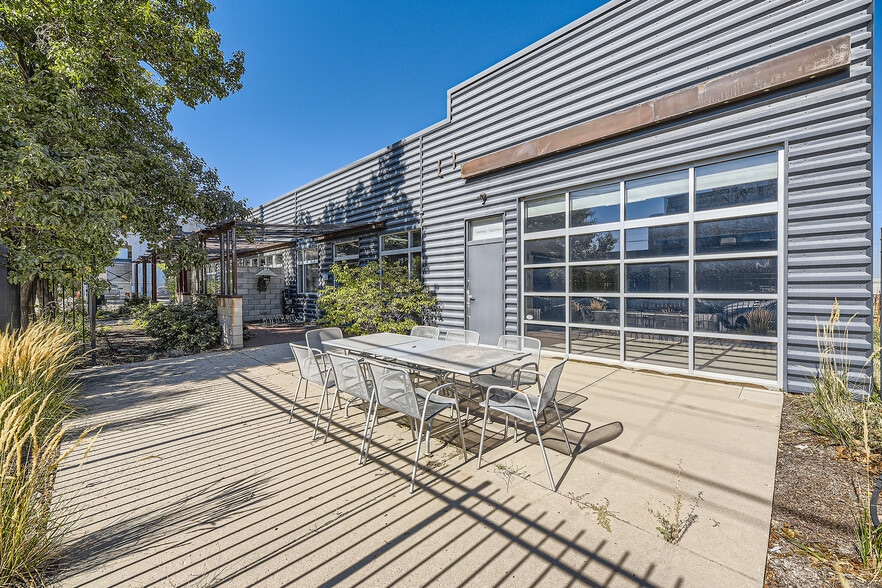 More Photos Of 3401 Blake St, Denver Flex For Lease