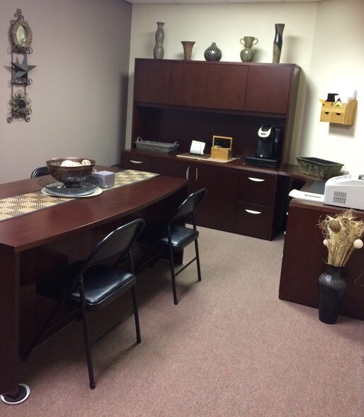 More Photos Of 1018 Bethlehem Pike, Spring House Unknown For Lease