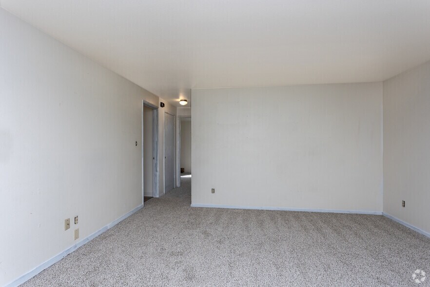 More Photos Of 219 5th Ave NE, Puyallup Apartments For Sale