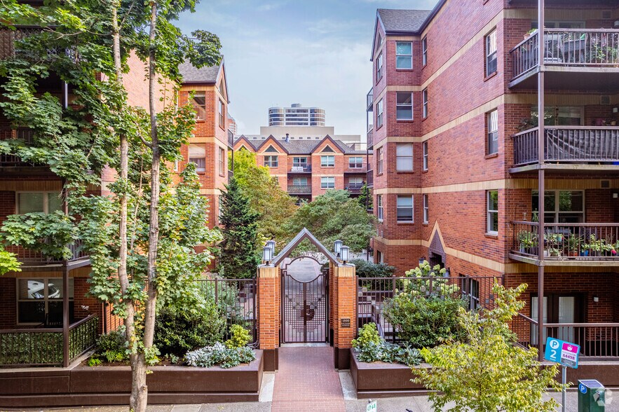 More Photos Of 1500 SW Park Ave, Portland Apartments For Sale