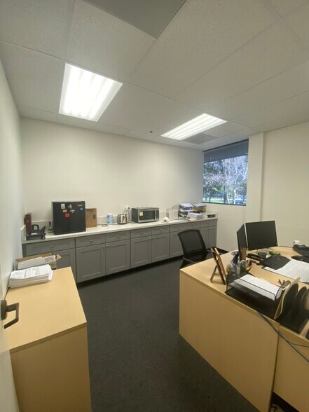 More Photos Of 195 N Euclid Ave, Upland Office For Lease