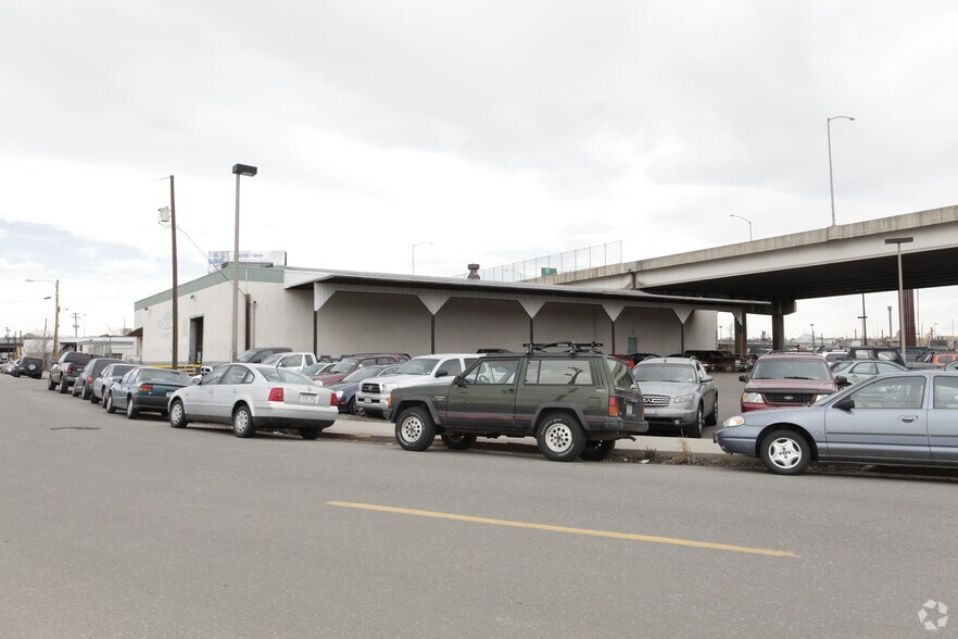 More Photos Of 1701-1711 W Colfax Ave, Denver Warehouse For Lease