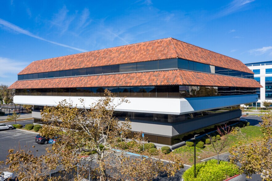 More Photos Of 4633 Old Ironsides Dr, Santa Clara Unknown For Lease