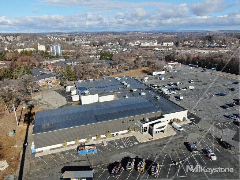 More Photos Of 172 Shillington Rd, Sinking Spring General Retail For Lease