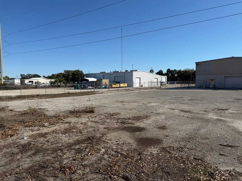 More Photos Of 174 Rich St, Venice Warehouse For Sale