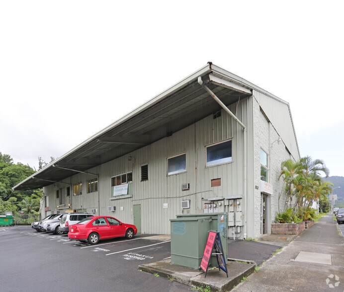 More Photos Of 46-174 Kahuhipa St, Kaneohe Warehouse For Lease