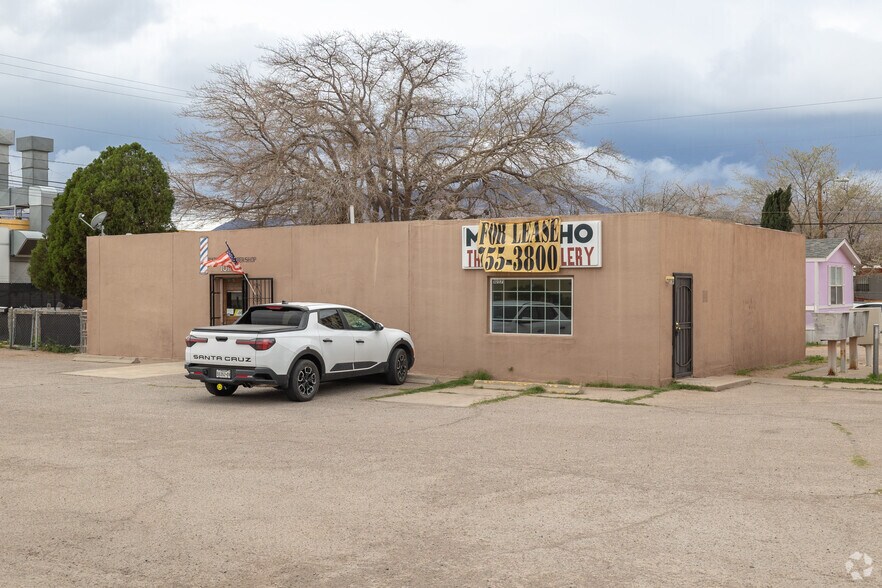 Primary Photo Of 10115 Dyer St, El Paso Freestanding For Lease