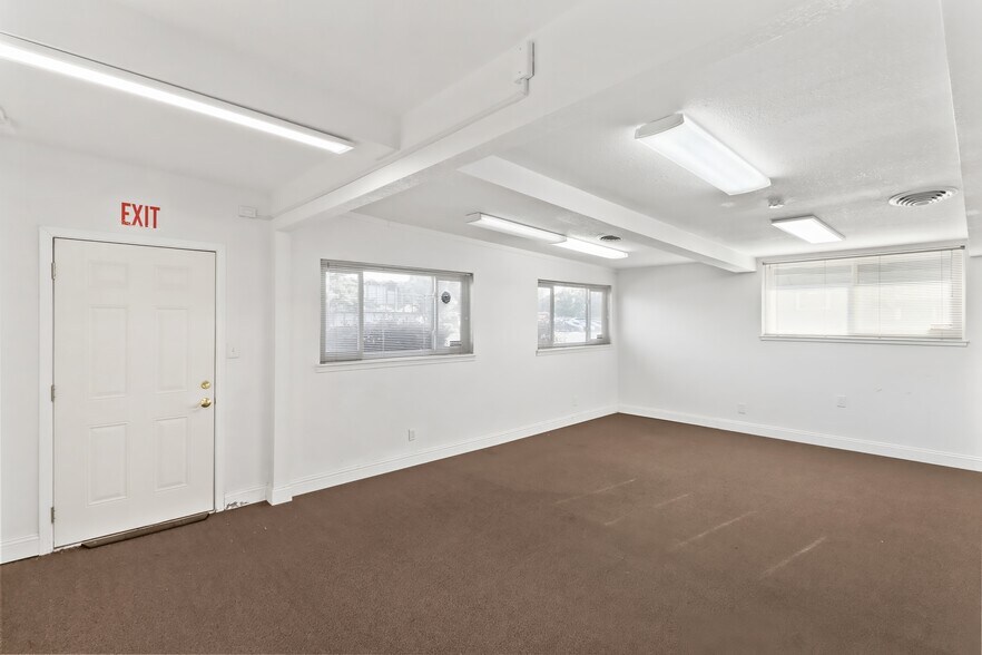 More Photos Of 4731 El Camino Ave, Carmichael Office For Sale