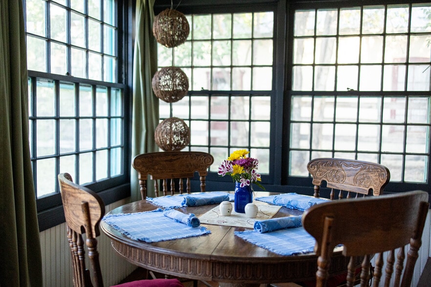 More Photos Of 585 Calle La Placita, Lincoln Hospitality For Sale