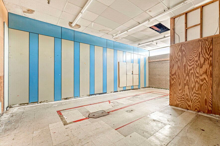 More Photos Of 1519 IN-37, Elwood Storefront Retail Office For Lease