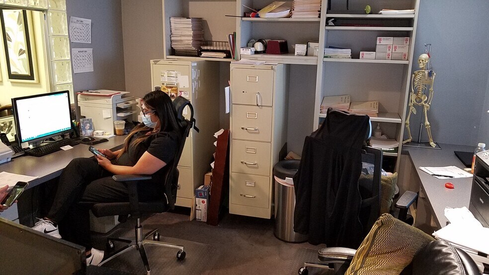 More Photos Of 1380 E Sahara Ave, Las Vegas Medical For Sale