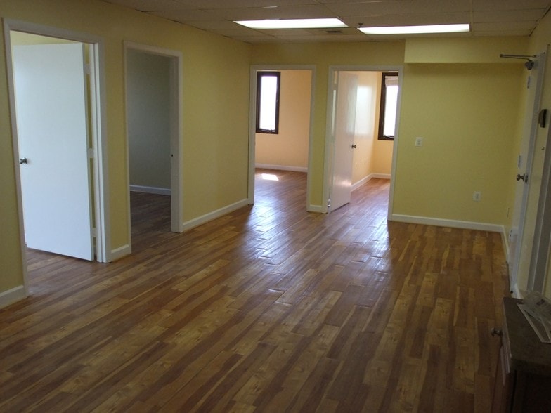 More Photos Of 3859-3871 Plaza Dr, Fairfax Office For Sale