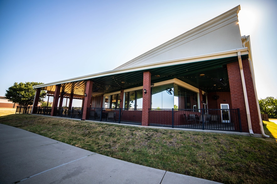 More Photos Of 3350 Unicorn Lake Blvd, Denton Restaurant For Sale