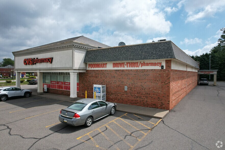 More Photos Of 3000 Heights Rd, Aliquippa Drugstore For Lease