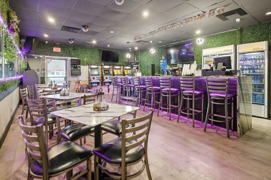 More Photos Of 1081 E 47th St, Hialeah Service Station For Sale