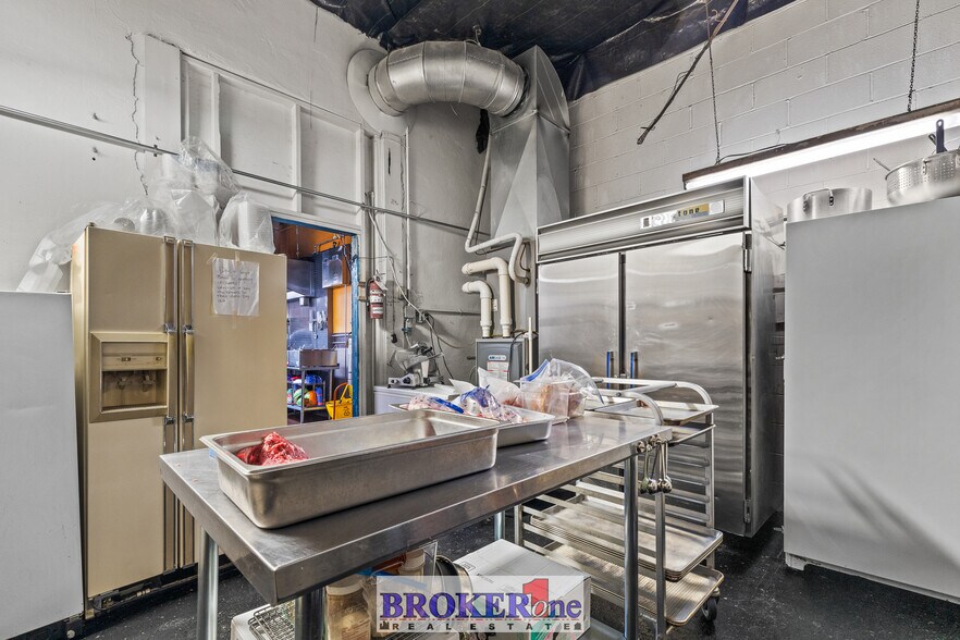 More Photos Of 120 E 3rd St, Lusk Restaurant For Sale