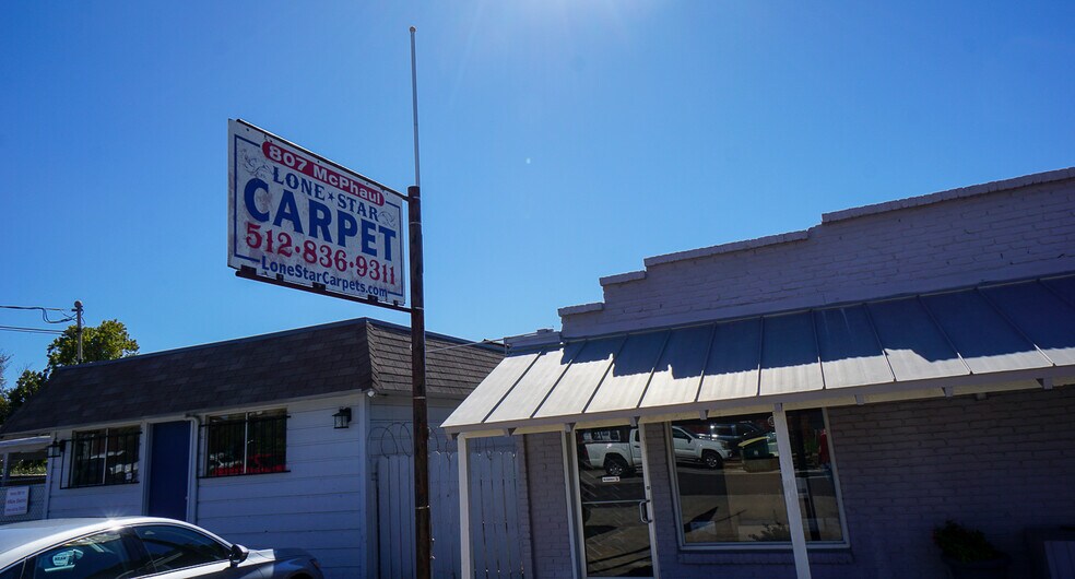 More Photos Of 807 Mcphaul St, Austin Warehouse For Lease