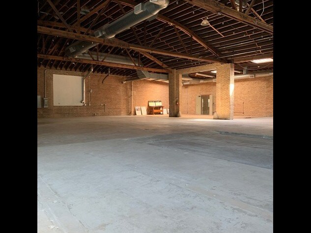 More Photos Of 340 N Ogden Ave, Chicago Storefront Retail Office For Lease
