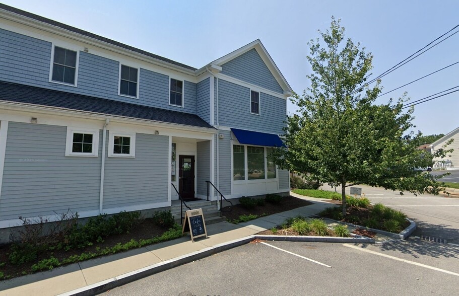 Primary Photo Of 10 Anoka Ave, Barrington Storefront Retail Residential For Lease