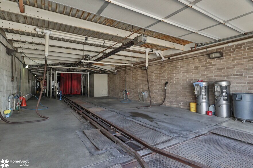 More Photos Of 2133 W Union Blvd, Bethlehem Freestanding For Lease