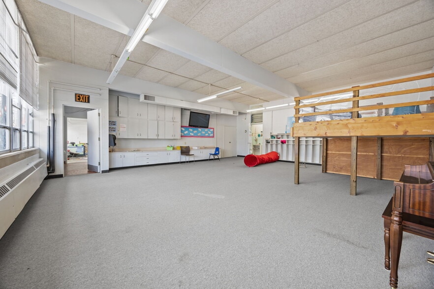 More Photos Of 2300 Spring Garden St, Greensboro Daycare Center For Sale