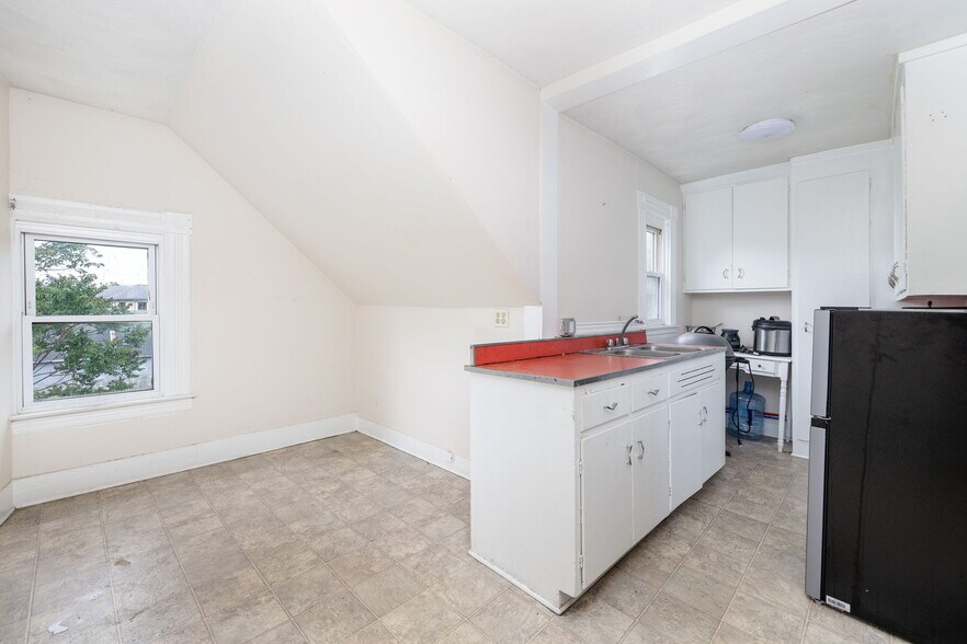 More Photos Of 704-708 Sumner Ave, Springfield Office Residential For Sale