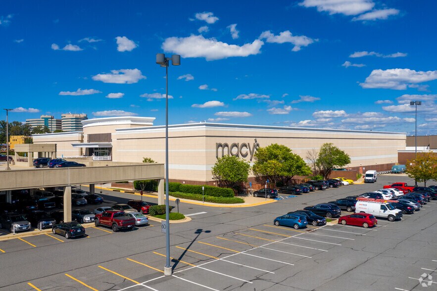 More Photos Of 11750-11925 Fair Oaks Mall, Fairfax Unknown For Lease