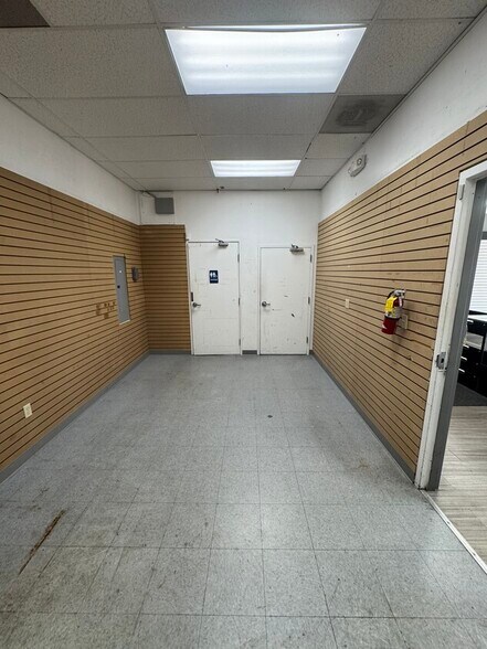 More Photos Of 221A-221G NE 104th Ave, Vancouver Unknown For Lease