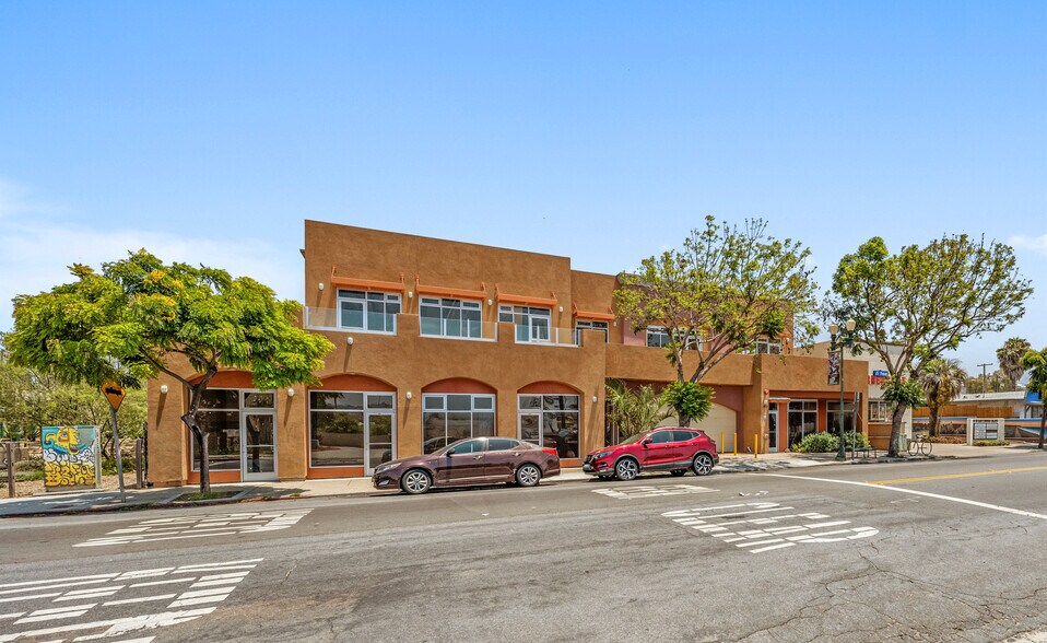More Photos Of 165 W San Ysidro Blvd, San Ysidro General Retail For Sale
