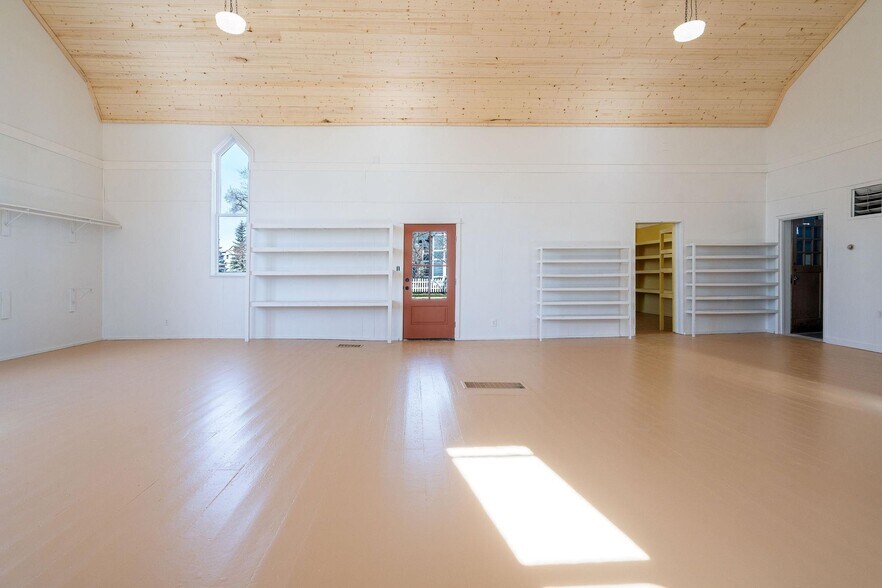 More Photos Of 203 5th Ave W, Kalispell Freestanding For Sale