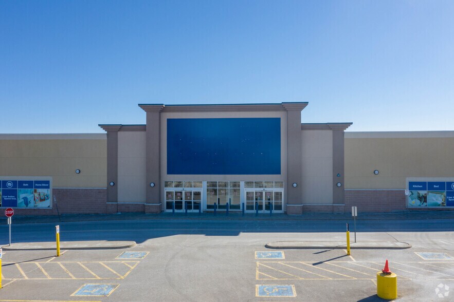 More Photos Of 991 Taunton Rd E, Oshawa General Retail For Lease