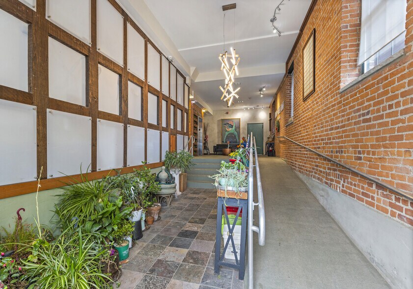 More Photos Of 9 E 18th St, Bayonne Apartments For Sale