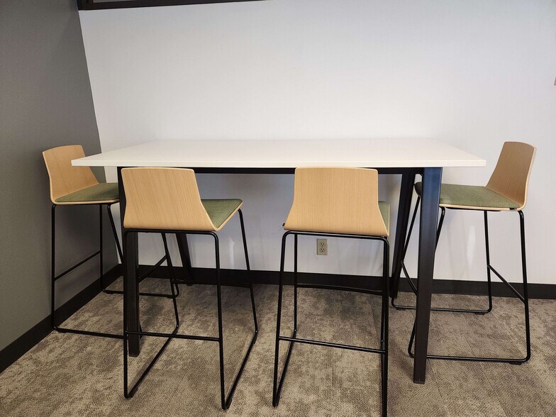 More Photos Of 11350 Random Hills Rd, Fairfax Office For Lease