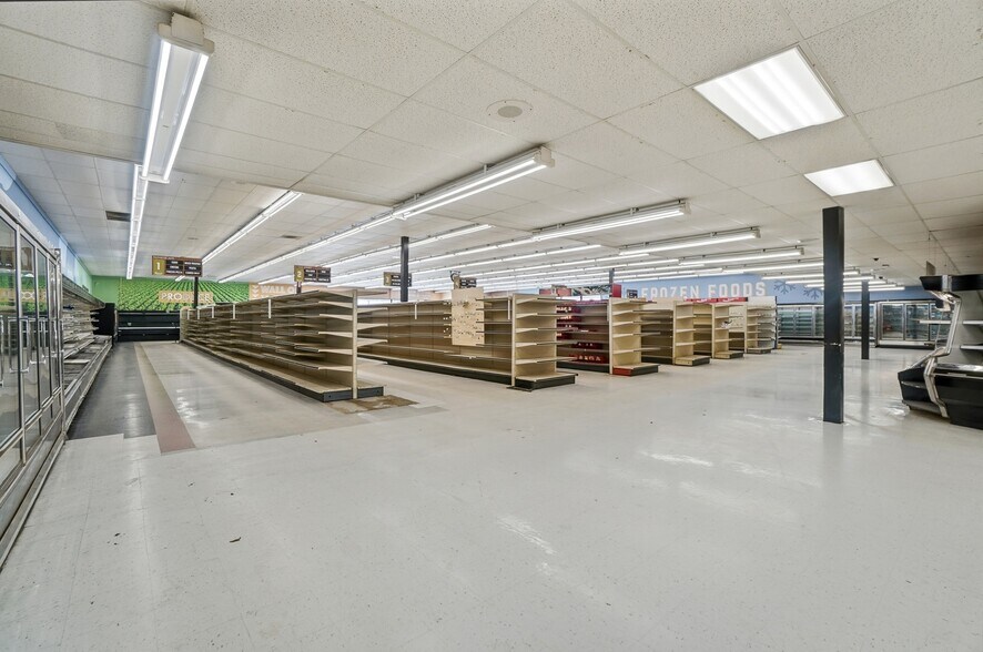 More Photos Of 602 E Main St, Cridersville General Retail For Sale