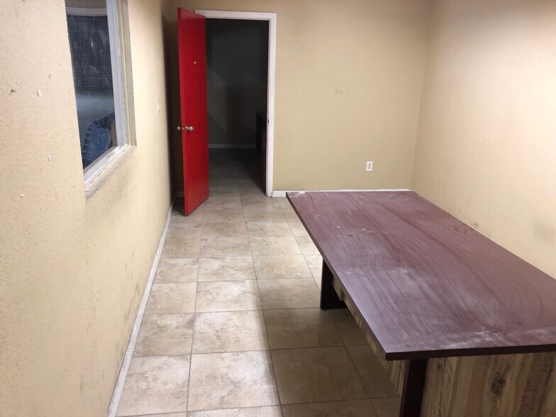 More Photos Of 1600-1650 NW 34th Ter, Lauderhill Warehouse For Lease