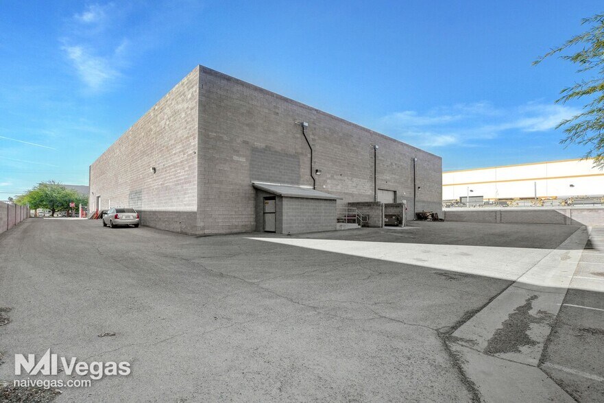 Primary Photo Of 1910 E Maule Ave, Las Vegas Warehouse For Sale