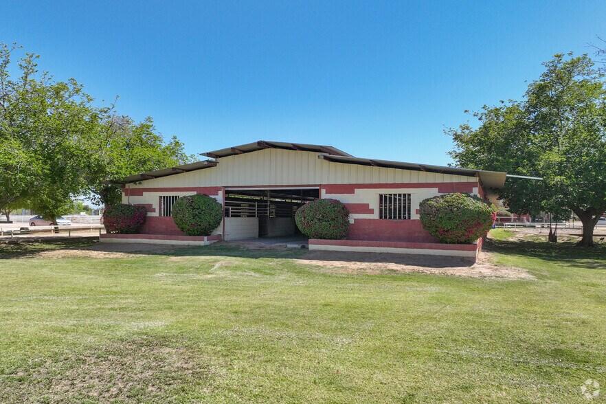 More Photos Of 15225 E Riggs Rd, Gilbert Horse Stables For Sale