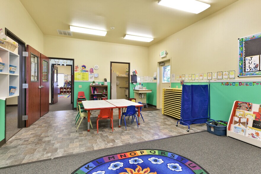 More Photos Of 2490 S Cloverdale Rd, Boise Daycare Center For Sale