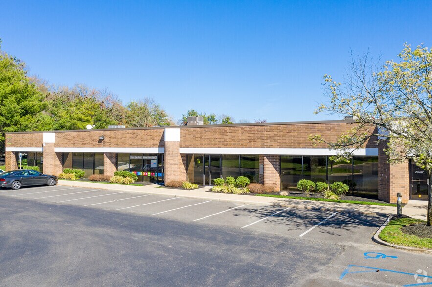 More Photos Of 8 E Stow Rd, Marlton Unknown For Lease