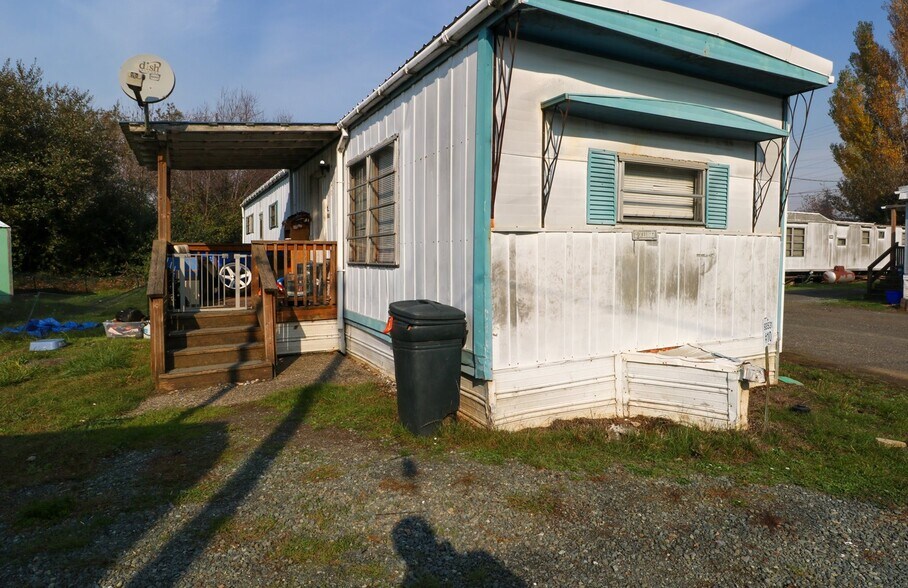 More Photos Of 93531 Coal Bank Ln, Coos Bay Manufactured Housing Mobile Home Park For Sale