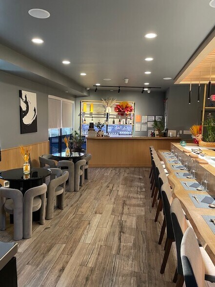 More Photos Of 3936 Amboy Rd, Staten Island Medical For Sale