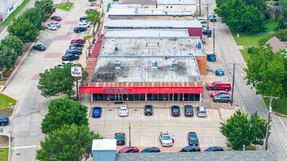 More Photos Of 200 N Main St, Duncanville Storefront Retail Office For Sale