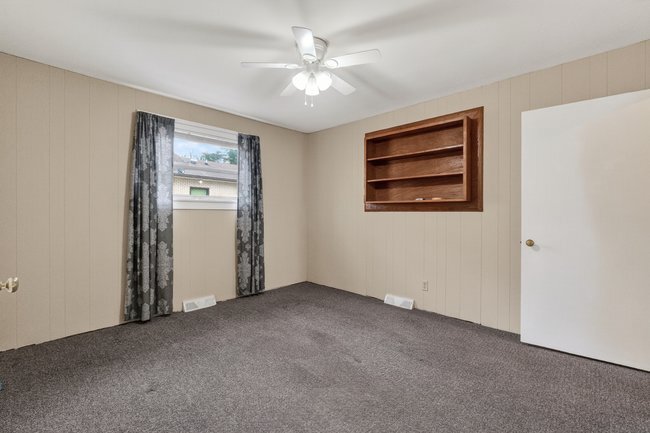 More Photos Of 205 Statesville Blvd, Salisbury Office For Lease