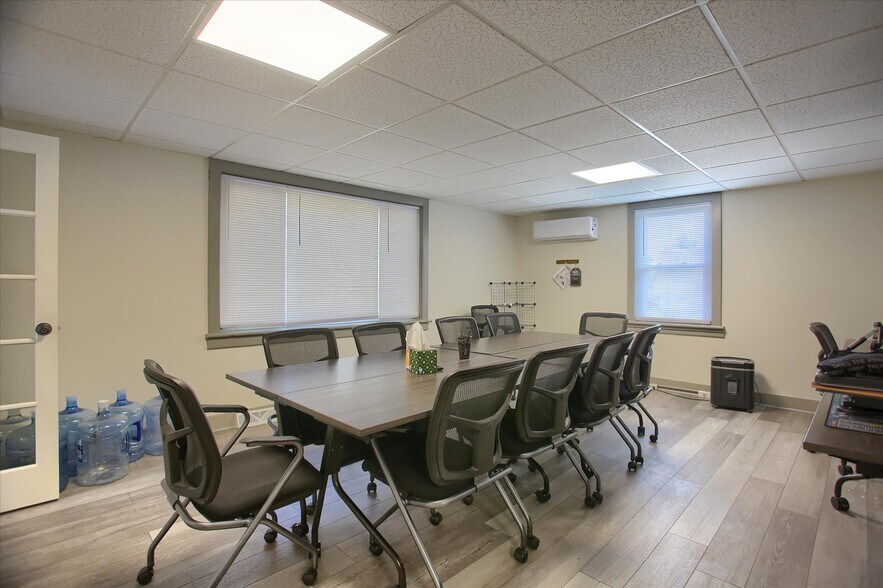 More Photos Of 6 S 15th St, Camp Hill Office For Sale