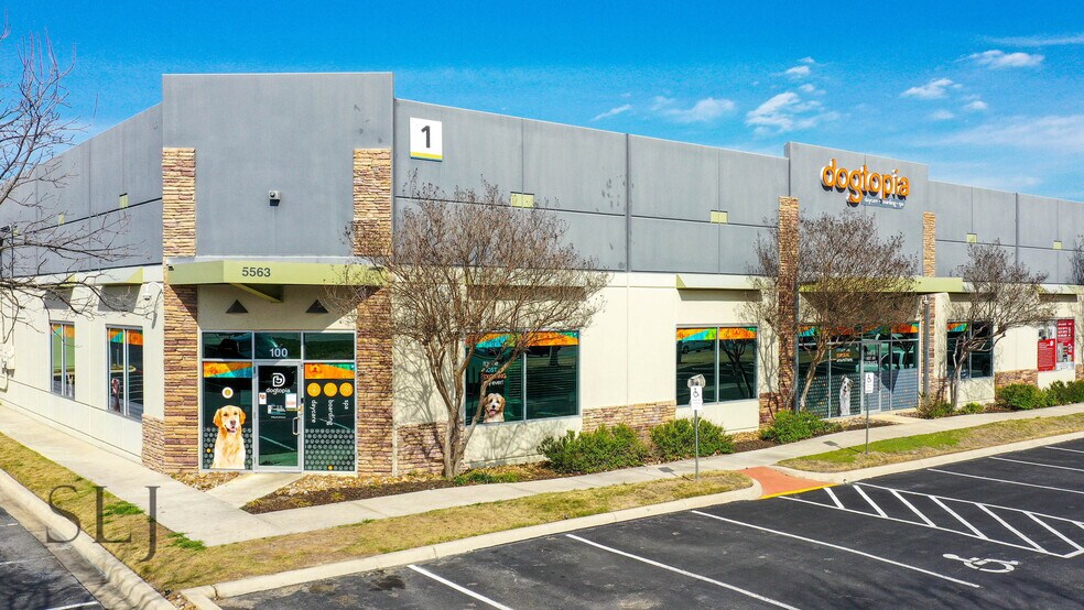 More Photos Of 5563 De Zavala Rd, San Antonio Light Distribution For Lease