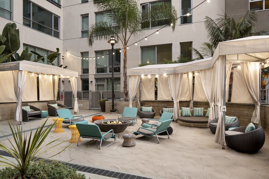 More Photos Of 707-777 G St, San Diego Apartments For Lease