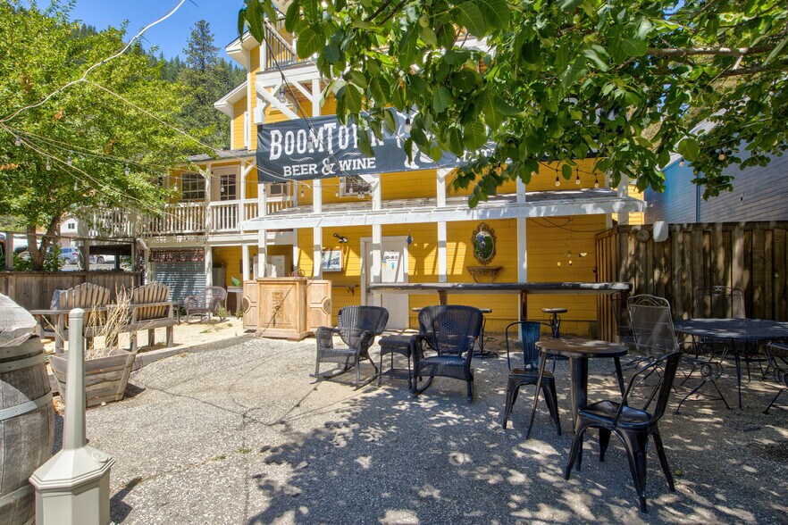 More Photos Of 200 Main St, Downieville Storefront Retail Residential For Sale