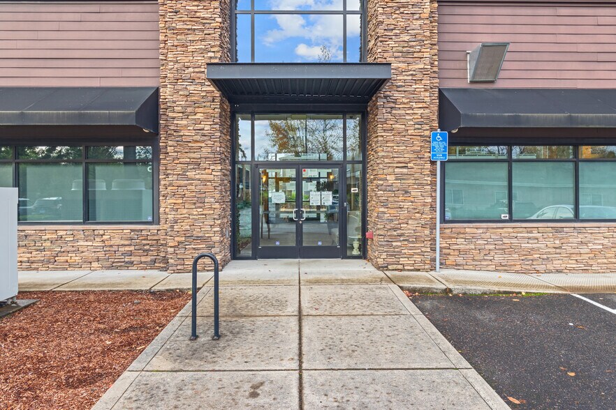 More Photos Of 23424 NE Halsey St, Wood Village Storefront Retail Office For Sale