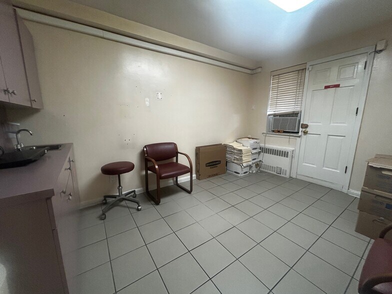 More Photos Of 8314 4th Ave, Brooklyn Office Residential For Lease